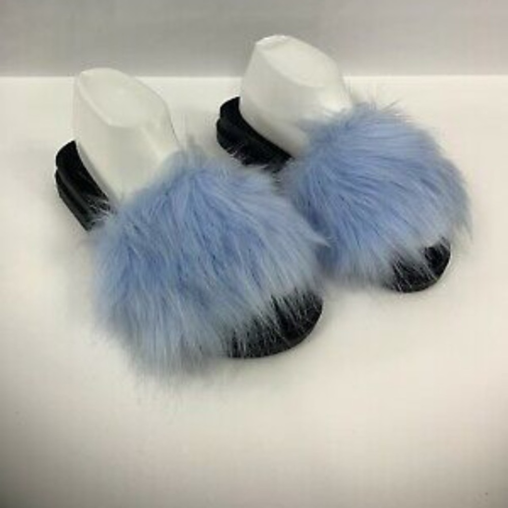 ⚰️ || slide sandals featuring a faux fur strap